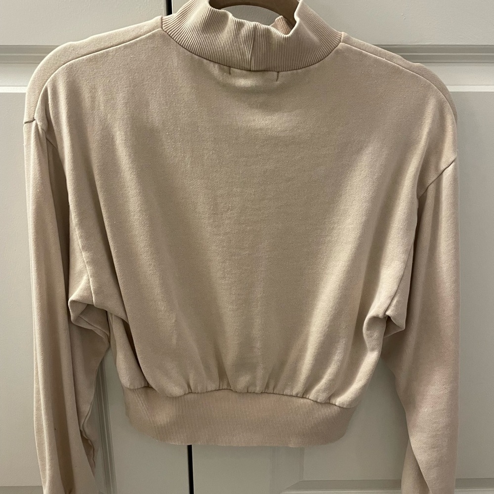 High neck cropped sweatshirt